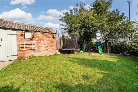 24 Balmoral Road, Sutton At Hone, Dartford, DA4 9EY
