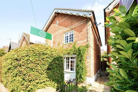 33 Cline Road, Guildford, GU1 3ND
