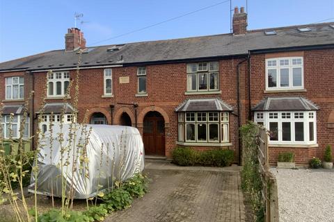 4 bedroom terraced house for sale, Calverton Road, Stony Stratford