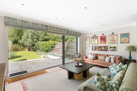 6 bedroom semi-detached house for sale, Spencer Park, London, SW18