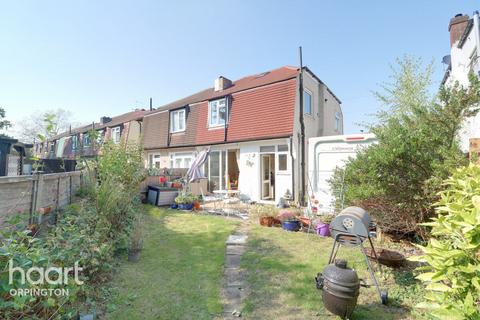 3 bedroom semi-detached house for sale, Grasmere Avenue, Orpington