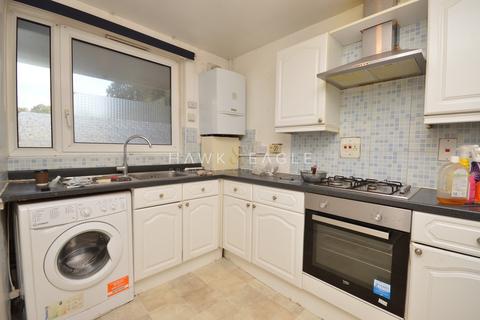 3 bedroom ground floor maisonette to rent, Ronald Street, London, Greater London. E1