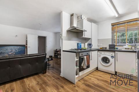 1 bedroom property to rent, Newnham Mews, London, N22