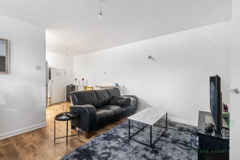 1 bedroom property to rent, Newnham Mews, London, N22