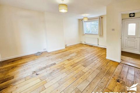 3 bedroom semi-detached house to rent, Melbourne Avenue, Chelmsford