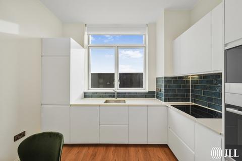 3 bedroom flat to rent, Zinc Street Sugar House Island E15