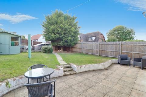 3 bedroom detached house for sale, Essex Way, South Benfleet