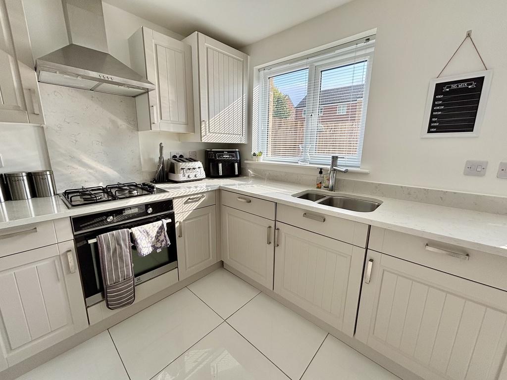 Kitchen/ dining room