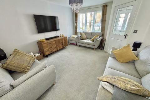 15 Heol Cynfeli, Rhos, Swansea, SA8 3FD