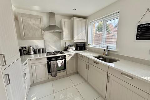 15 Heol Cynfeli, Rhos, Swansea, SA8 3FD