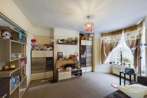 2 bedroom terraced house for sale, Oswald Road, Dover