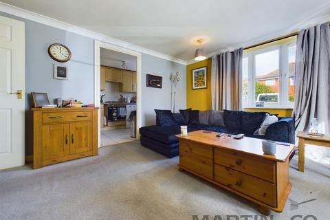 2 bedroom ground floor flat for sale, Wells Close, Baffins