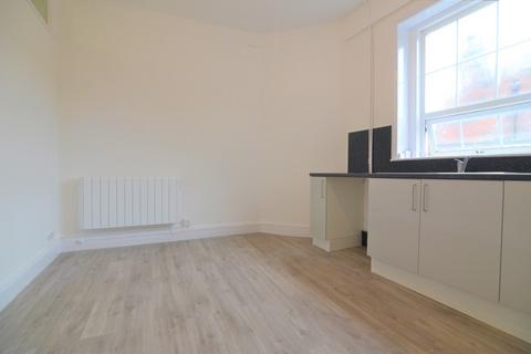 1 bedroom flat to rent, Rodwell Road