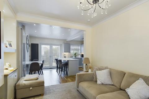 2 Fraser Road, Rotherham, S60 2SZ