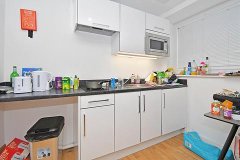 1 bedroom apartment for sale, Keele House, The Midway, Newcastle