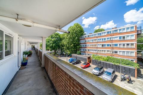 3 bedroom apartment for sale, Westbridge Road, Battersea SW11