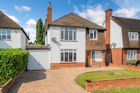 4 bedroom detached house for sale, Pine Hill, Epsom