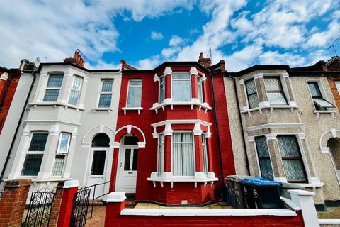 3 bedroom terraced house for sale, Mora Road, Cricklewood, NW2