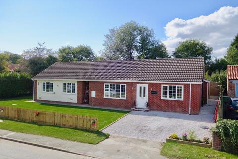 5 bedroom detached bungalow for sale, Green Lane, East Cottingwith