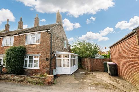 2 bedroom end of terrace house for sale, Watts Lane, Louth LN11 9DG