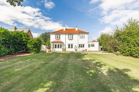 5 bedroom detached house for sale, Norwich