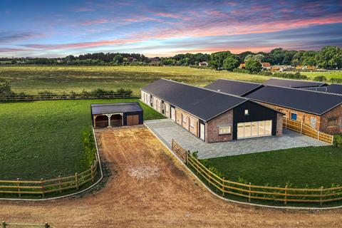 6 bedroom barn conversion for sale, Breydon Views