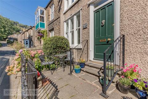 3 bedroom end of terrace house for sale, Moorgate Street, Uppermill, Saddleworth, OL3