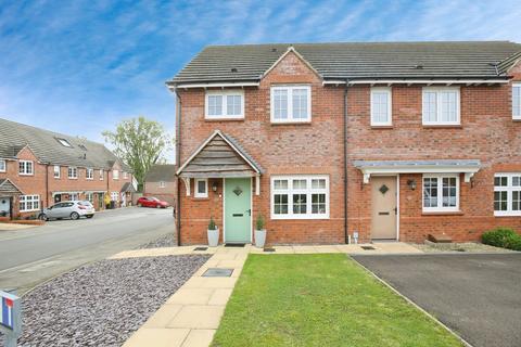 3 bedroom end of terrace house for sale, Bowler Close, Atherstone