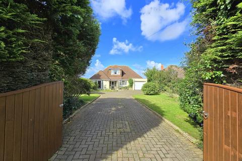 4 bedroom detached house for sale, Bay View Road, Northam