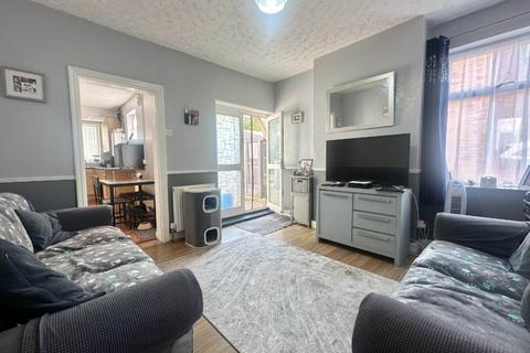 3 bedroom end of terrace house for sale, Mostyn Road, Luton LU3