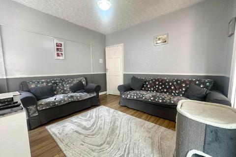 3 bedroom end of terrace house for sale, Mostyn Road, Luton LU3