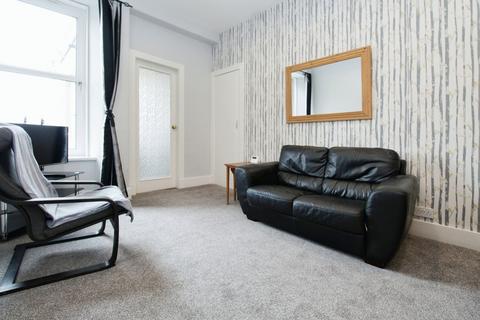 84 Bedford Place, Aberdeen, AB24 3NX
