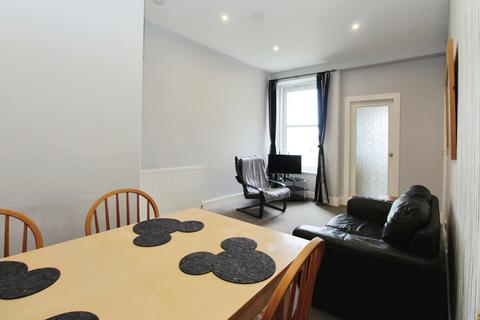 84 Bedford Place, Aberdeen, AB24 3NX