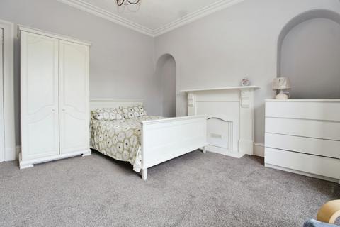 84 Bedford Place, Aberdeen, AB24 3NX