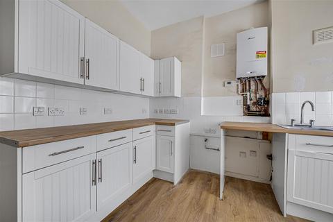 2 bedroom flat for sale, Queens Park, London NW10