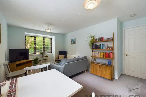 2 bedroom ground floor flat for sale, Millers Rise, St Albans