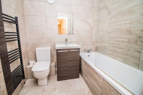 2 bedroom apartment for sale, Redgrave Close, St James Village, Gateshead