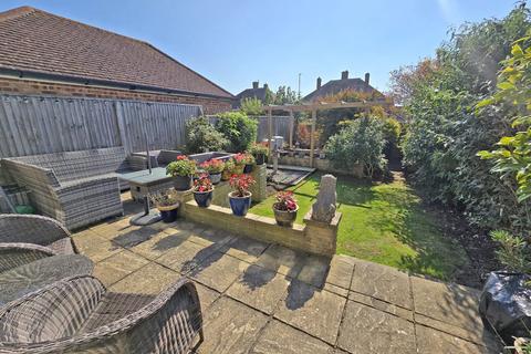 3 bedroom detached house for sale, Downland Avenue, Southwick BN42