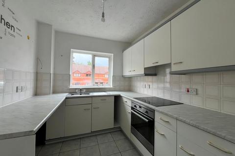 2 bedroom flat for sale, Woottons Court, Cannock