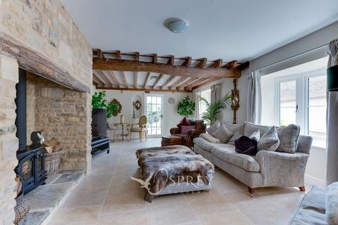 4 bedroom barn conversion to rent, Glebe Road, Oakham LE15