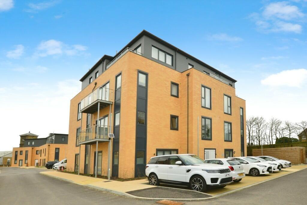 122413 Flat 7 New Town Apartments Ashford Kent TN2