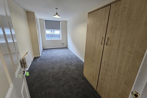 3 bedroom apartment to rent, 156-162 Southgate Street
