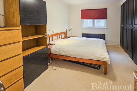 1 bedroom apartment to rent, Lawrie Park Road, Sydenham, London