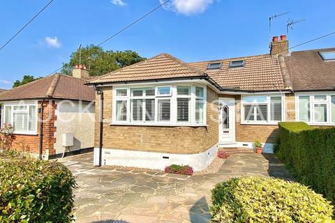 4 bedroom semi-detached bungalow for sale, Aberdale Gardens, Potters Bar EN6