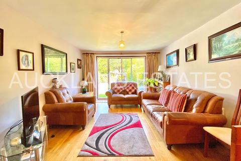 4 bedroom semi-detached bungalow for sale, Aberdale Gardens, Potters Bar EN6