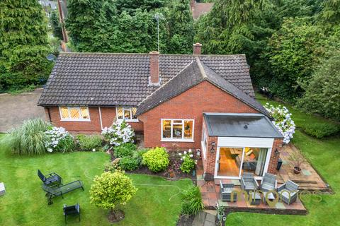 3 bedroom detached bungalow for sale, Fairgreen East, Hadley Wood