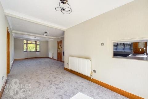 4 bedroom detached bungalow for sale, Fen Street, Redgrave, Diss