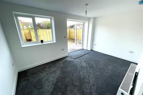 2 bedroom house for sale, Maunsell Way, Wroughton, Swindon