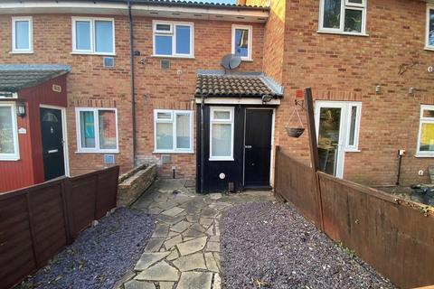 Shellfield Close, Staines-upon-Thames
