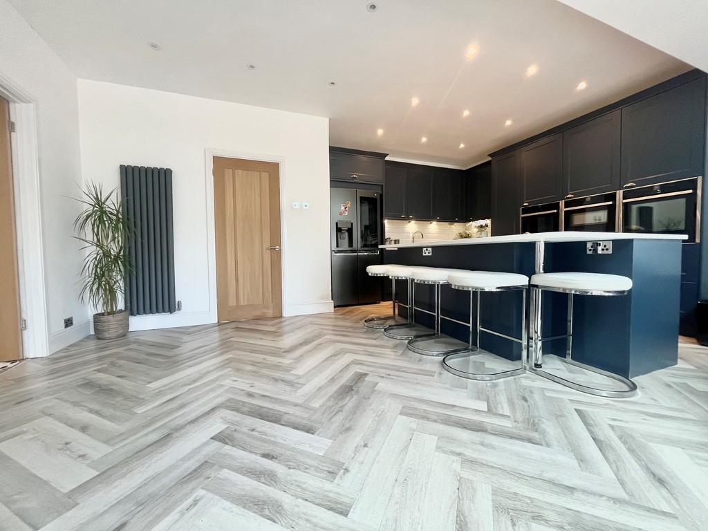 Kitchen 5